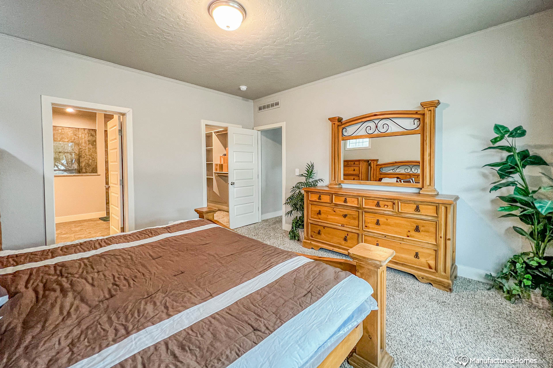 Hidden Valley Estates HV6623M from Luxury Homes Springville